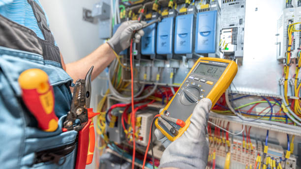 Best Circuit Breaker Repair  in Calverton Park, MO